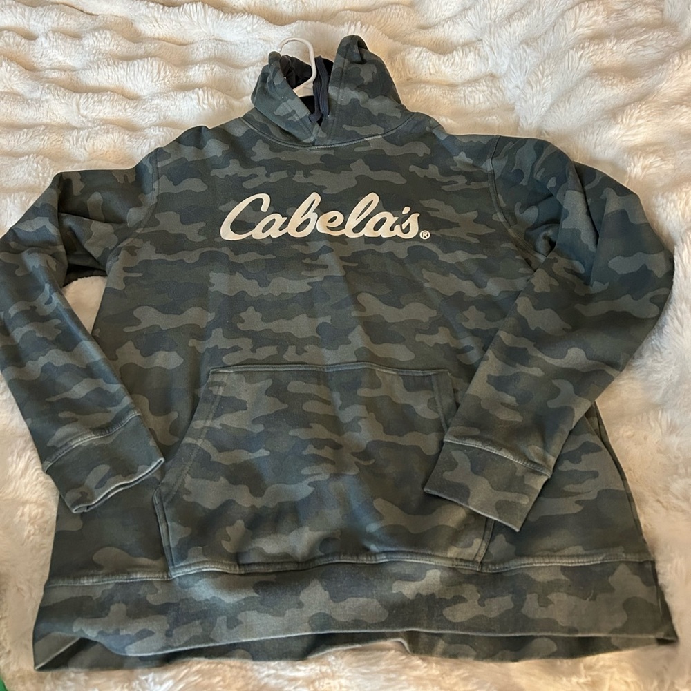 Cabelas camo hoodie size XL